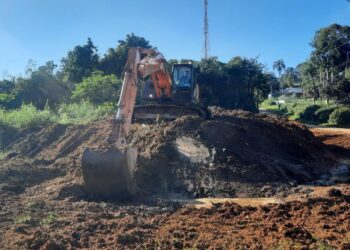 Equipes da Prefeitura executam limpeza de córregos e recuperação de tubulações