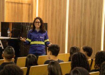 Mercado de trabalho empregabilidade e liderança foram temas de capacitação de jovens