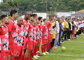 Paulista F.C vence pela 1ª divisão o Campeonato de Caucaia e o Parados E.C levanta o caneco da 2ª divisão