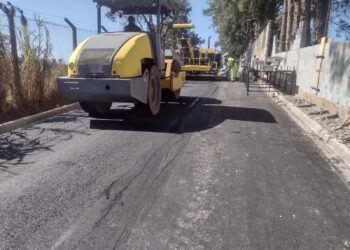 Está em fase final a pavimentação do trecho de terra da rua Comendador Jaroslav Simonek