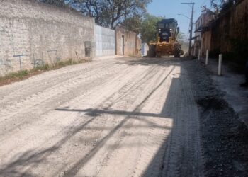 “Asfalto Novo” beneficia mais ruas de Cotia melhorando a infraestrutura viária