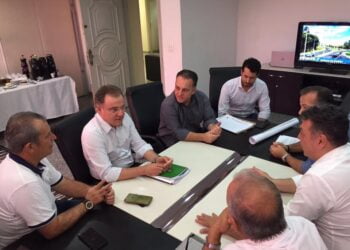 Secretário Chefe da Casa Civil   visita a Prefeitura de Cotia