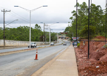 Obra de duplicação da Estrada de Caucaia do Alto está 80% concluída