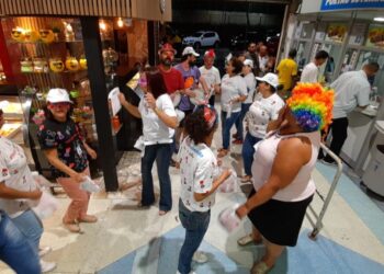 Vigilância Epidemiológica faz Grito de Carnaval e distribui centenas de preservativos