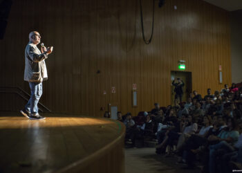Marcelo Tas fez palestra gratuita sobre reinvenção de carreira na Era digital