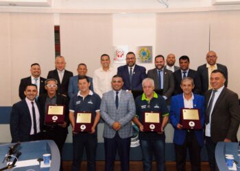 Os irmãos Carvalho, conhecidos como Bolachas, são homenageados na Câmara de Cotia