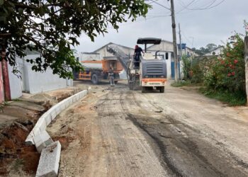 Prefeitura inicia a revitalização de ruas no Jardim Apache por meio do “Asfalto Novo”