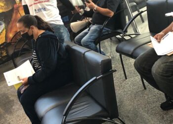 Dia dos Namorados: Vigilância Epidemiológica realiza ação informativa e distribui preservativos