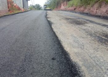 Chegou a vez da Rua dos Angicos no Recanto Verde receber pavimentação asfáltica