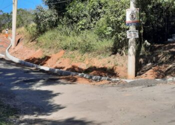 Rua Escolástica Vaz Godinho recebe melhorias por meio do Programa Asfalto Novo