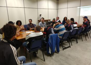Oficina sobre o edital de Pontos de Cultura reuniu vertentes culturais de Cotia   