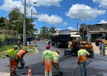 Rua Maria Quitéria no Jd. Japão passa por recapeamento em toda a sua extensão