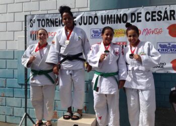 Judô de Cotia abre calendário de competições com nove medalhas