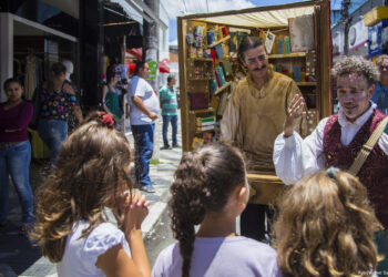 Poesias e poemas musicados invadem Cotia nesta quinta (21/02)