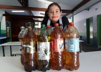 Cotia participa da campanha “Lugar de Óleo de Cozinha Usado é na Escola”