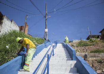 Prefeitura conclui reestruturação de escadão do Jd. Lavapés   