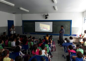 Escola (também) é lugar de aprender sobre trânsito   