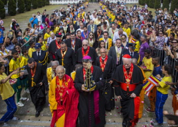 Templo Zu Lai recebe imagem de Nossa Senhora Aparecida