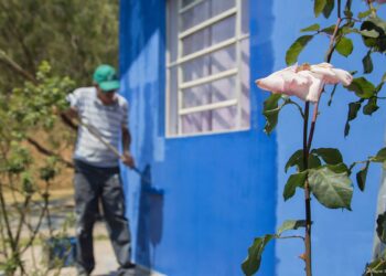 Dezenas de escolas de Cotia recebem reparos emergenciais