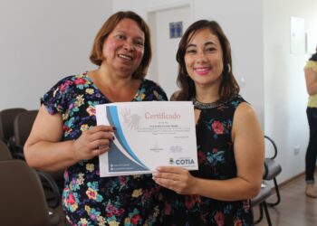 FSS e Prefeitura de Cotia entregam certificados aos alunos do curso de LIBRAS   