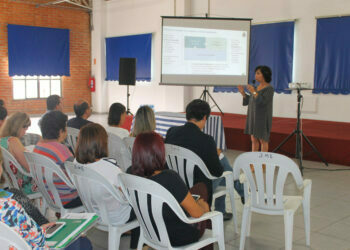 Fundação Lemann apresenta a equipe pedagógica de Cotia Programa Gestão para a Aprendizagem