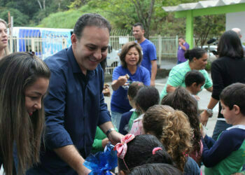 Fundo Social de Cotia realiza Páscoa Solidária  