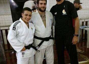 Equipe sênior de Judô de Cotia conquista bronze em Torneio Beneméritos   