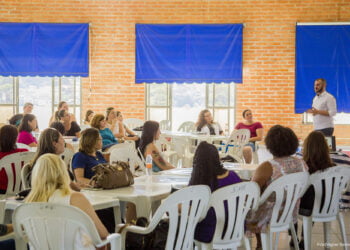 Mês do Trânsito: Professores de Cotia participam de Encontro Temático   