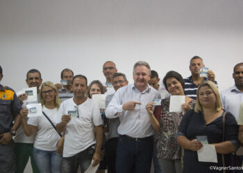 Settrans inicia a entrega de alvarás para transportadores escolares   