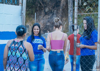 Cotia inicia a entrega das doações da Campanha do Agasalho