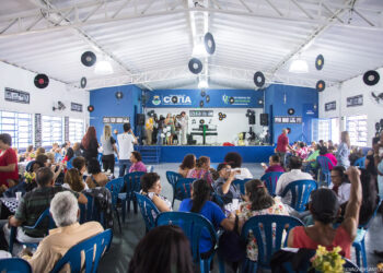 Terceira Idade cai na folia durante o primeiro baile do ano em Caucaia