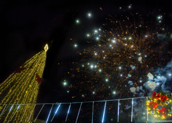 Cotia acende as luzes do “Natal Iluminado”
