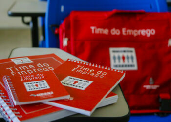 Programa Time do Emprego realiza primeiro dia de treinamento em Cotia