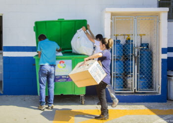 Prefeitura de Cotia inicia instalação de contêiner nos CRAS’s   