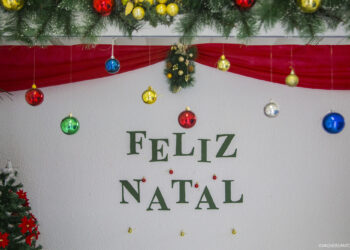 Clima natalino deu o tom ao último Baile da Terceira Idade de 2018