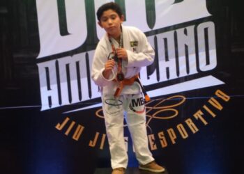 Lutadores de Cotia conquistam título Sul-Americano de Jiu-jitsu