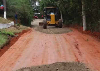 “Asfalto Novo” melhora os acessos em diversos bairros de Cotia   