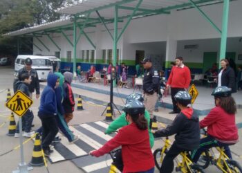 Após férias escolares Settrans retoma ações de educação no trânsito   