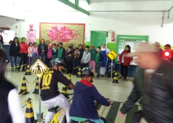 Campanha de educação no trânsito é retomada nas escolas municipais   