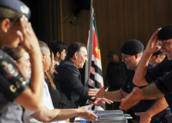 Prefeitura faz a promoção de 79 GCM’s e homenageia ex-integrantes aposentados   