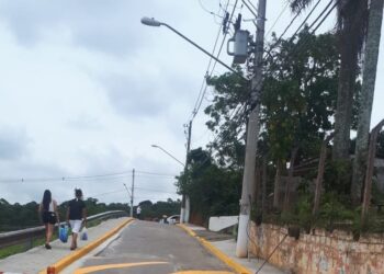 Depois de manutenção Rua Irineu Pires de Oliveira passa a ser sentido único