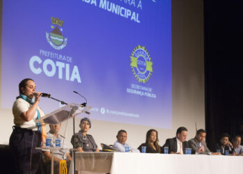 Prefeitura recebe homenagem do Rotary Club Cotia Granja Viana