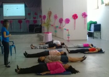 Recepcionistas dos CRAS de Cotia passam por treinamento