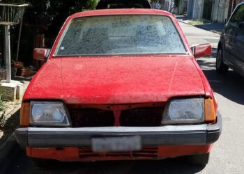 Settrans remove veículo furtado que estava abandonado em via pública