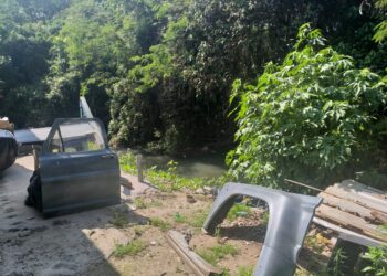 Prefeitura embarga área invadida que funcionava como oficina de veículos e causava poluição ambiental