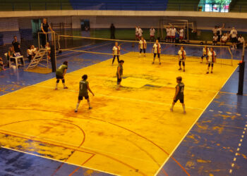 Amistosos movimentam equipes de vôlei da terceira idade