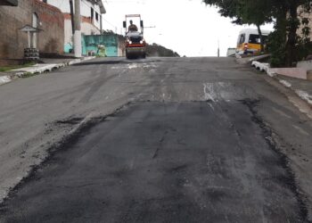 Operação Tapa-buraco passa pelo bairro Jardim Empírio