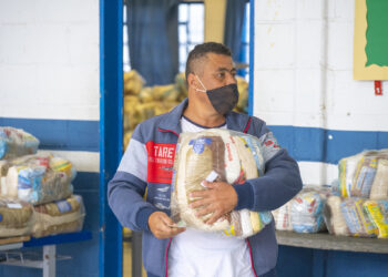 Escolas vão entregar kit merenda do mês de junho na terça-feira 16