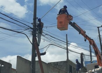 Rua das Poesias no Jd. Nova Vida ganha iluminação de LED