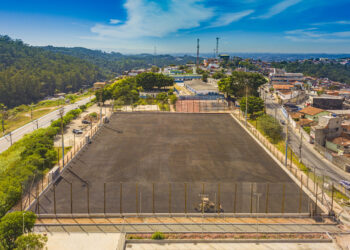 Implantação do novo Complexo Esportivo Atalaia está 50% concluída